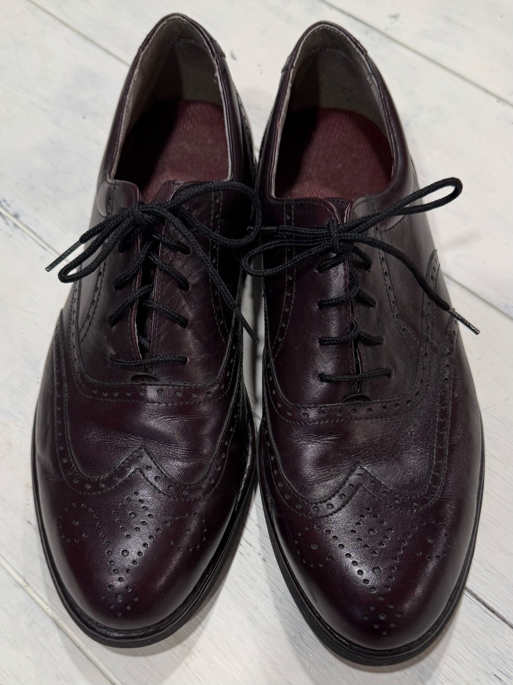Rockport Men's Burgundy Leather Wingtip Derby Oxfords Vibram Soles